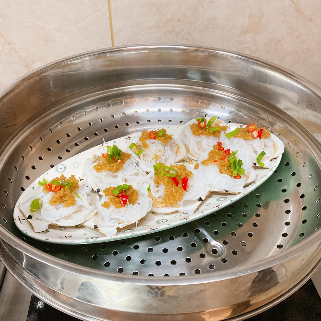 蒜蓉粉丝蒸扇贝