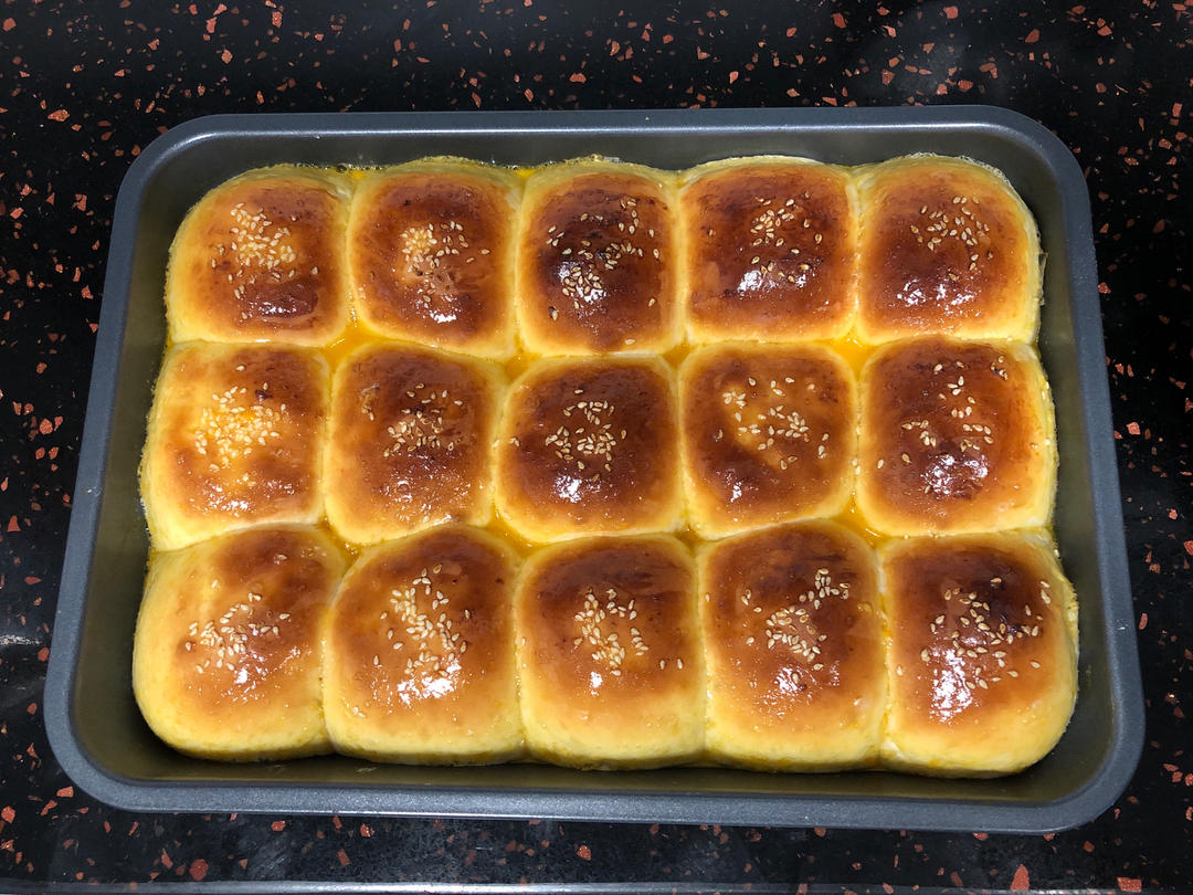 🥛超简单快手，柔软拉丝，一次发酵，牛奶小餐包