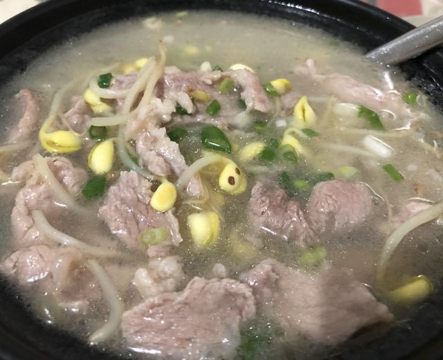 豆芽滑肉片汤