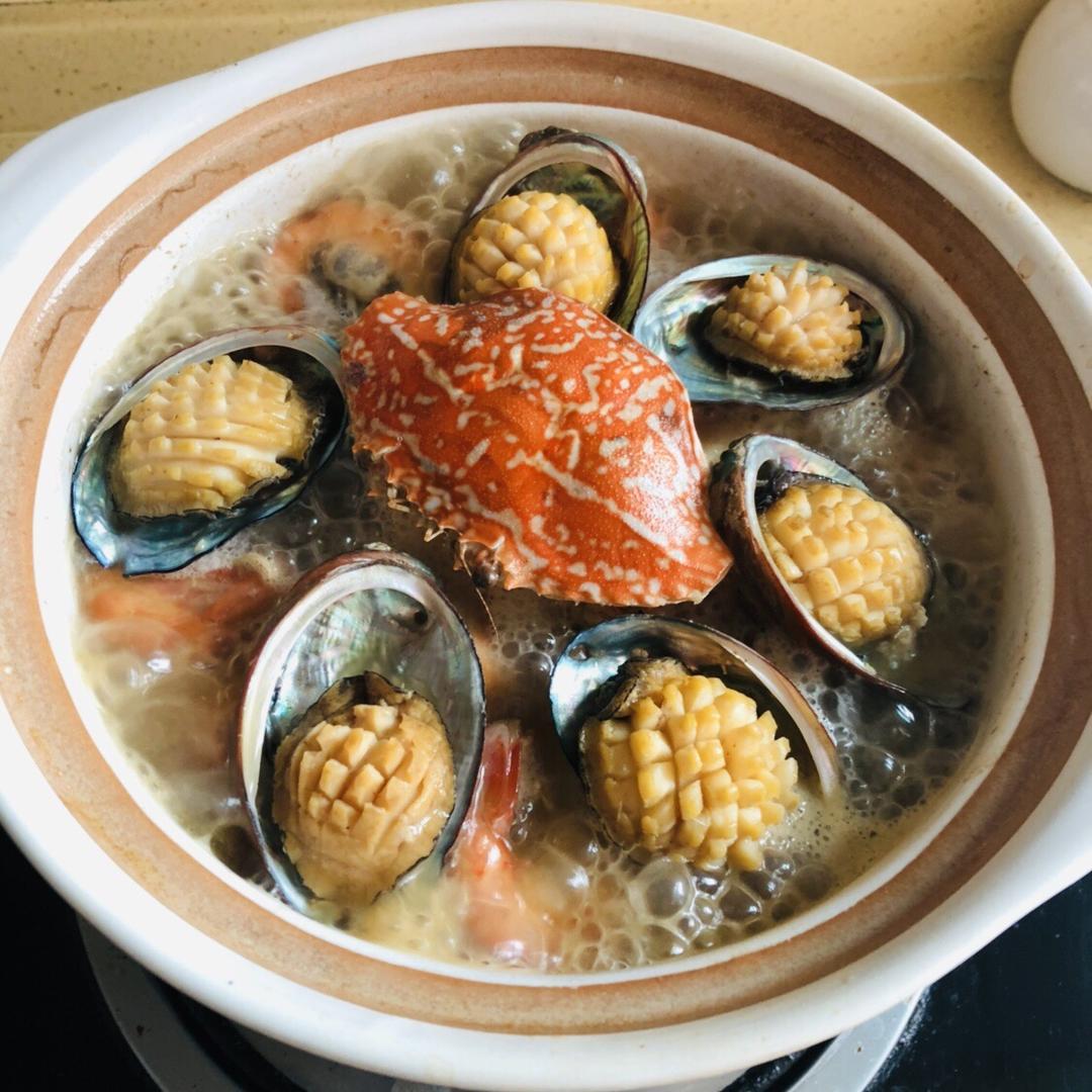 鲍鱼虾鸡煲