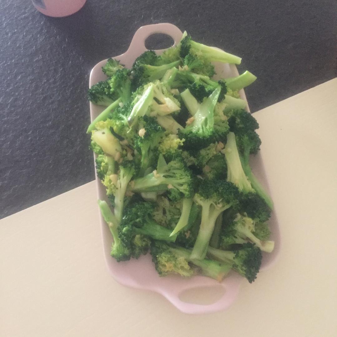 蚝油蒜蓉西兰花