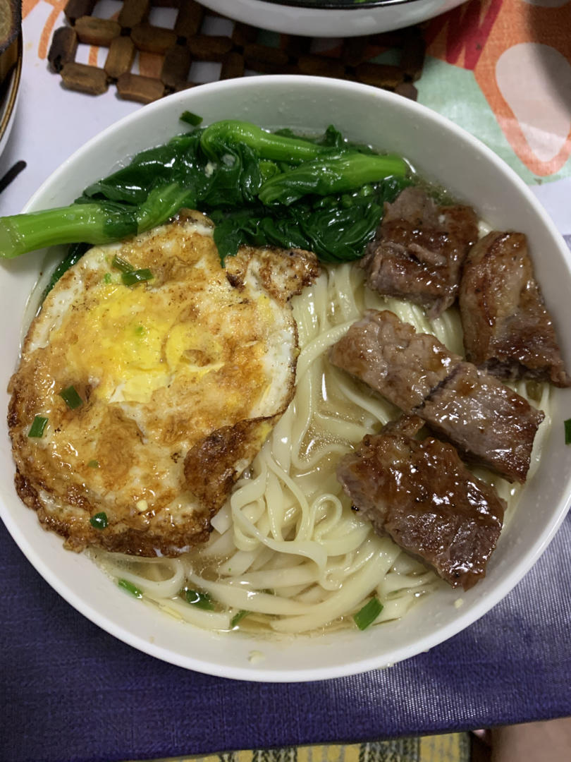 90 —— 秋日里的治愈系一碗清汤面 90 —— 秋日里的治愈系面条