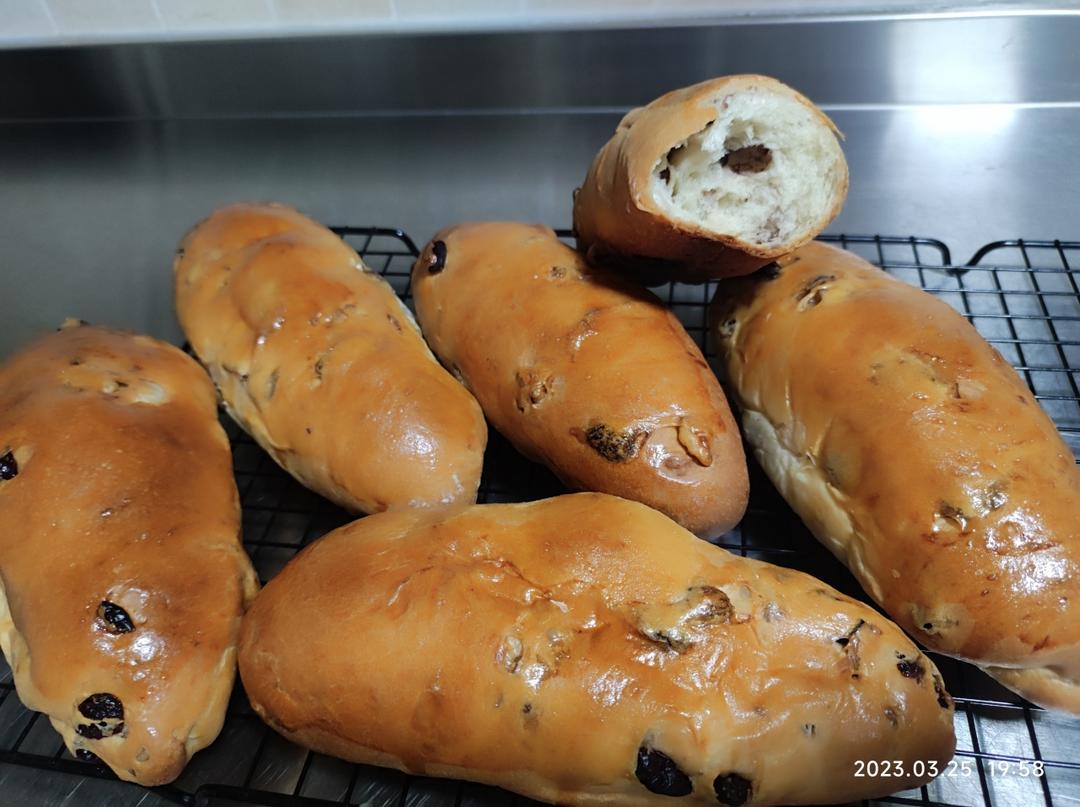 松软版大列巴，复刻桃李经典款「果子面包」