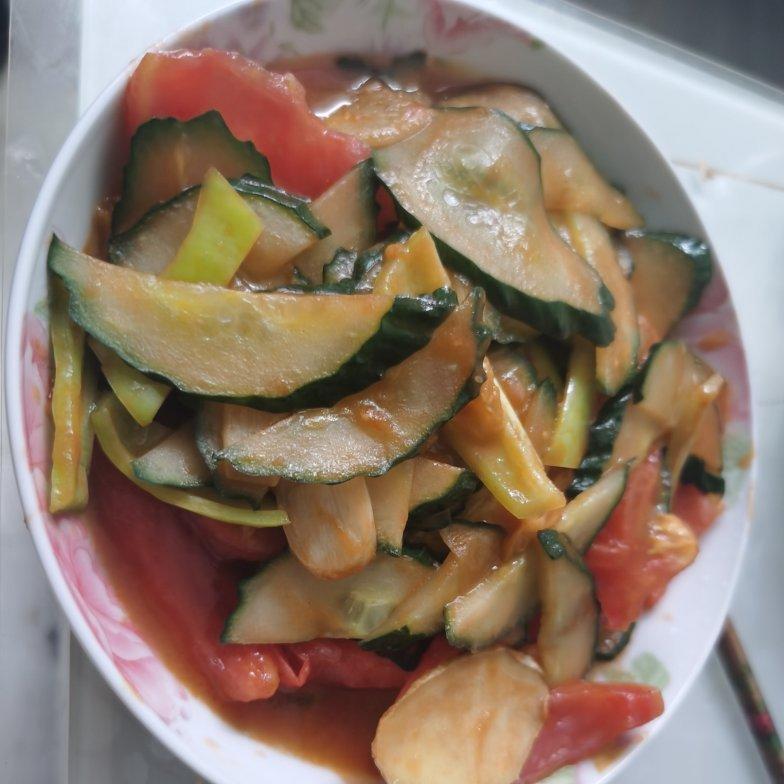 西红柿炒黄瓜