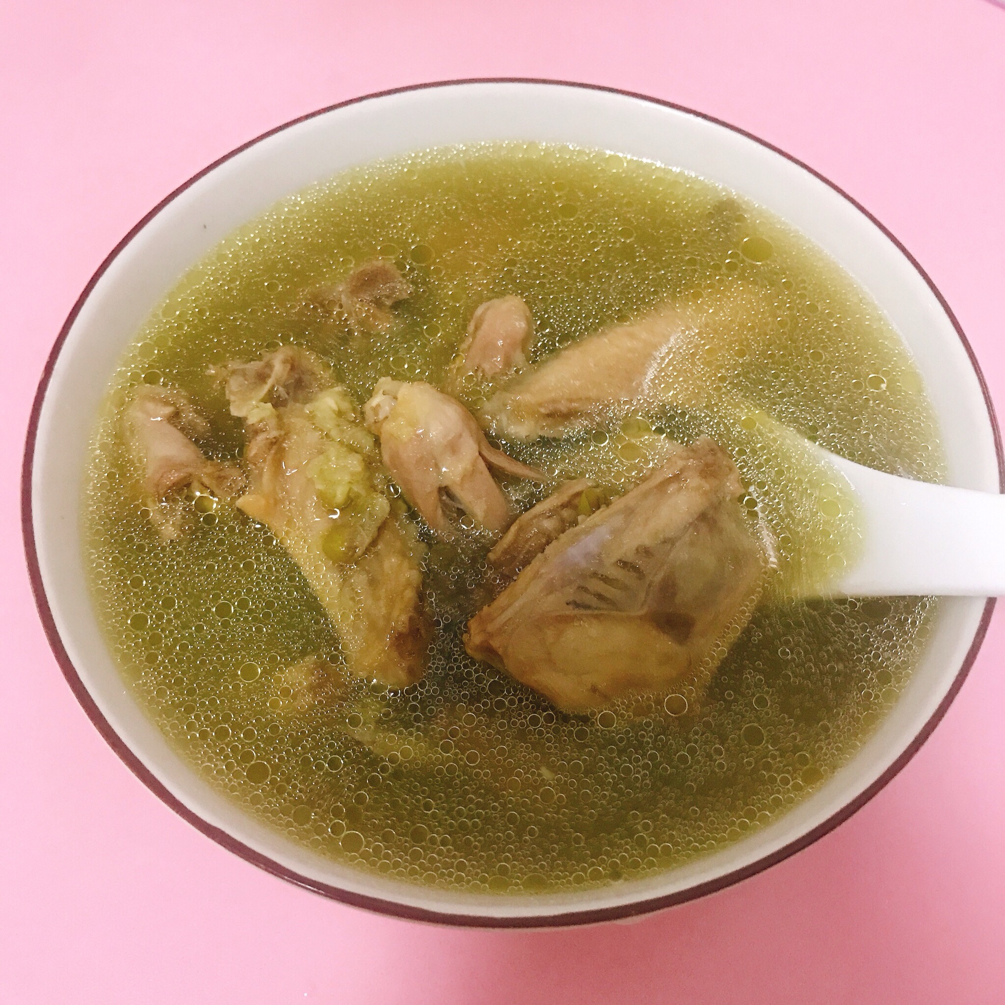鸽子绿豆汤的做法