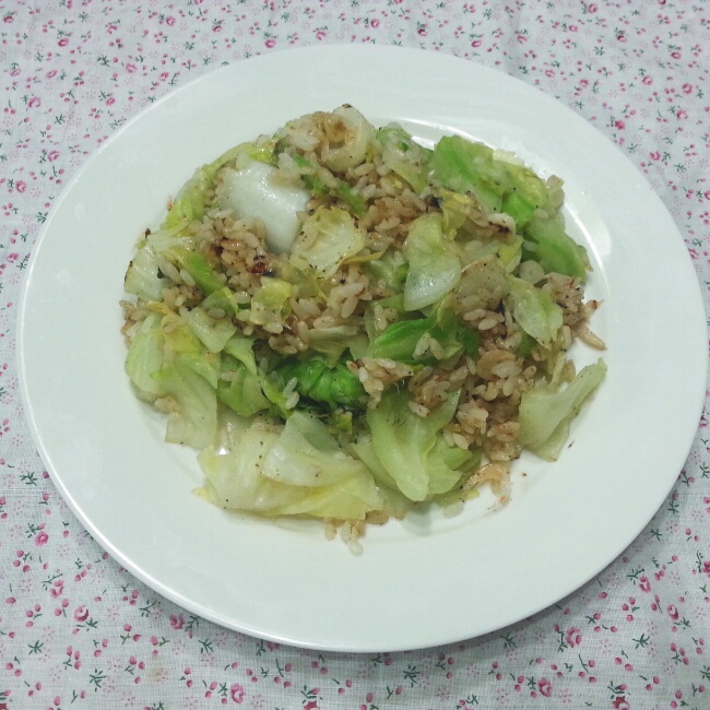 极简圆白菜炒饭