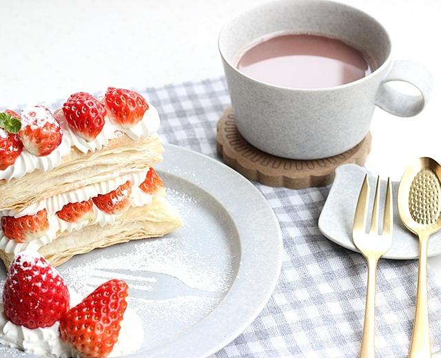 草莓拿破仑（呱呱杯夹馅儿更好吃哟！）的做法