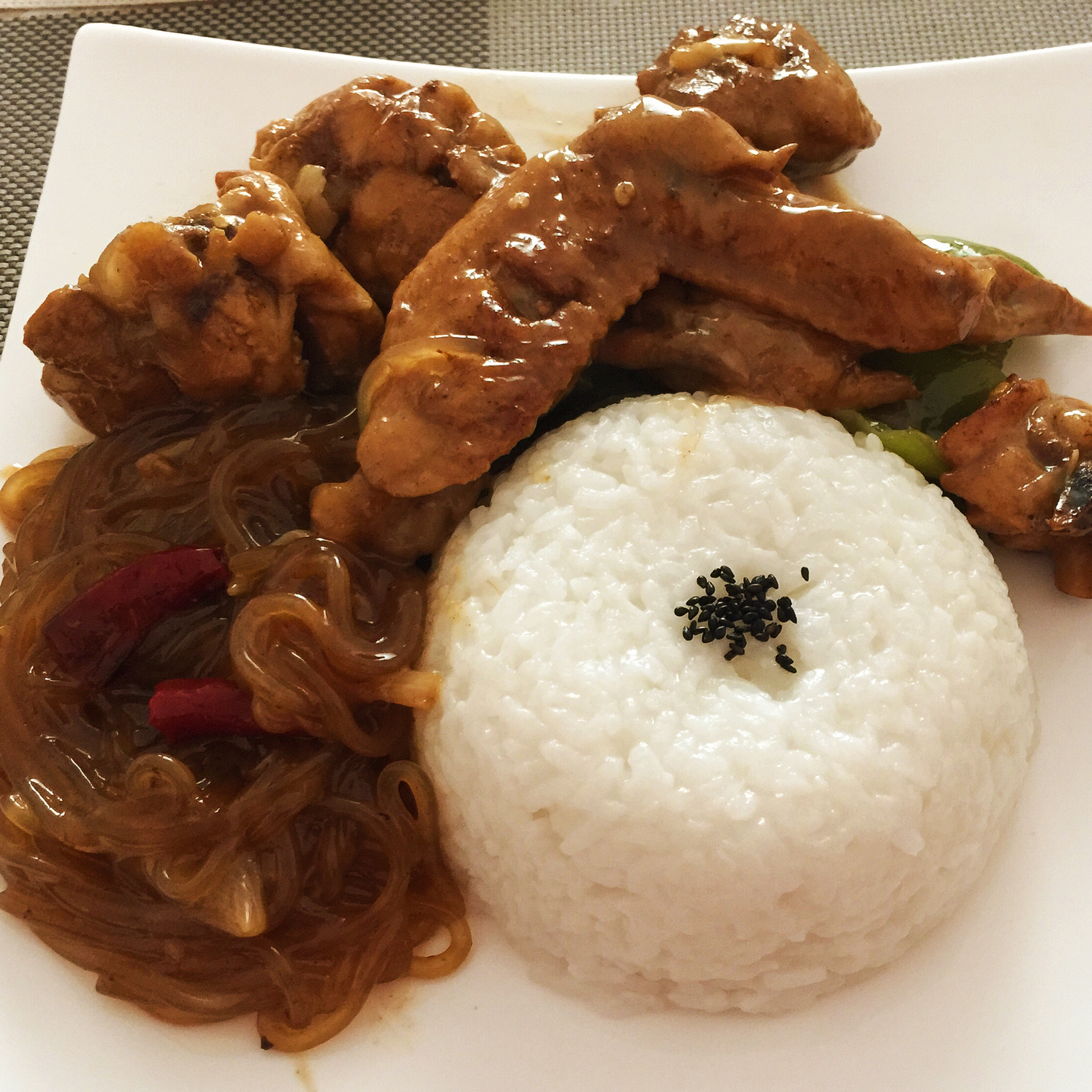 独家版鸡翅炖粉丝（私房菜）