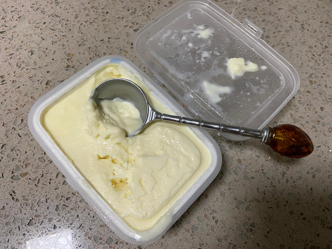 淡奶油冰淇淋