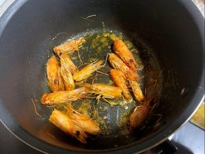 鲜虾蔬菜粥的做法 步骤1