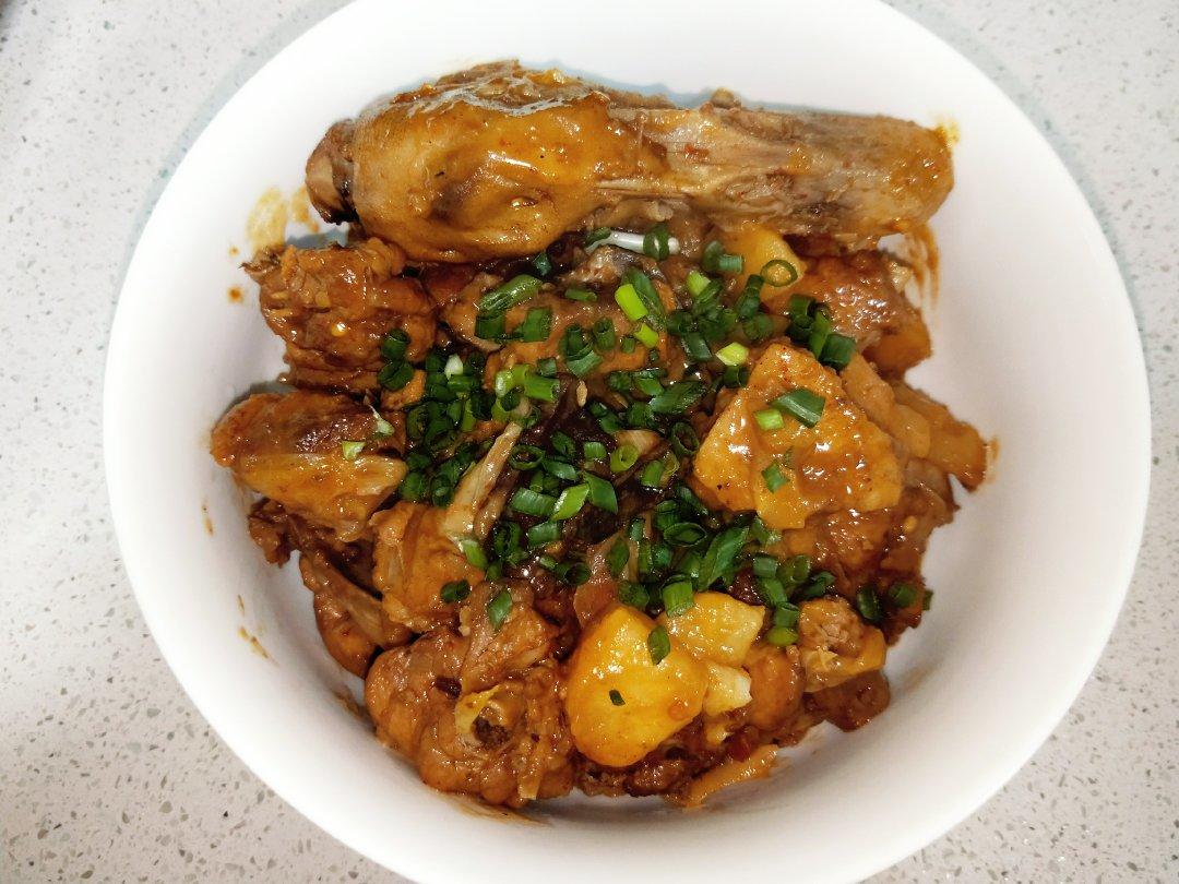 传统正宗的啤酒鸭配方和做法，鲜嫩香浓，只需炒千万不要焯水