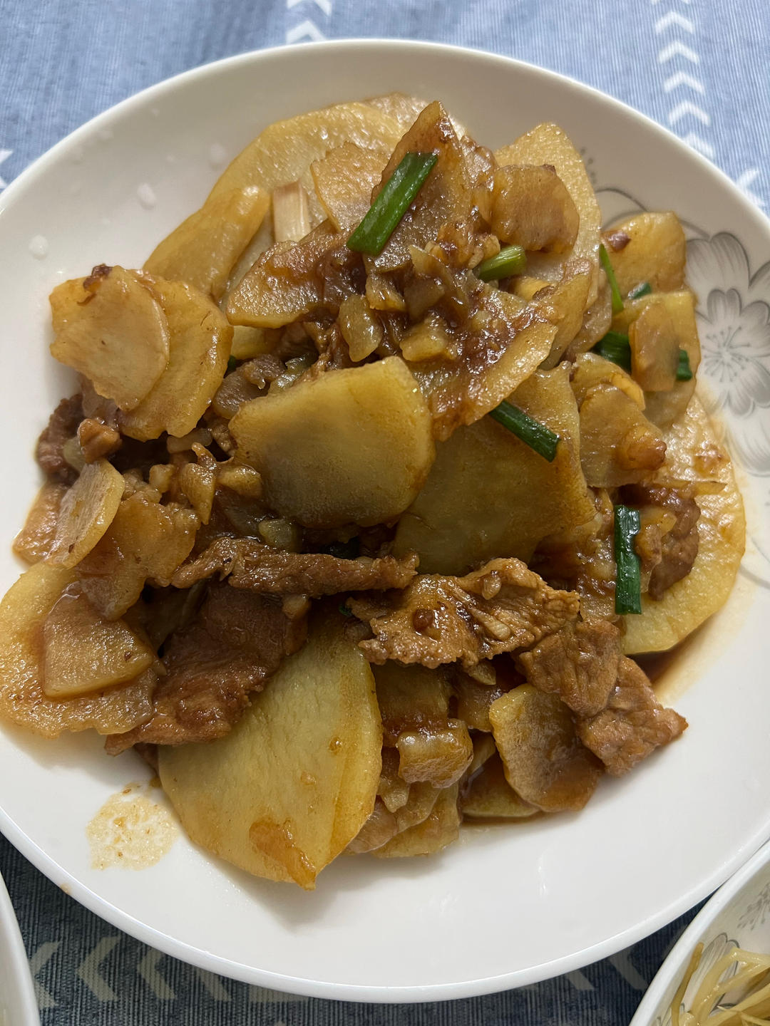 土豆烧肉片