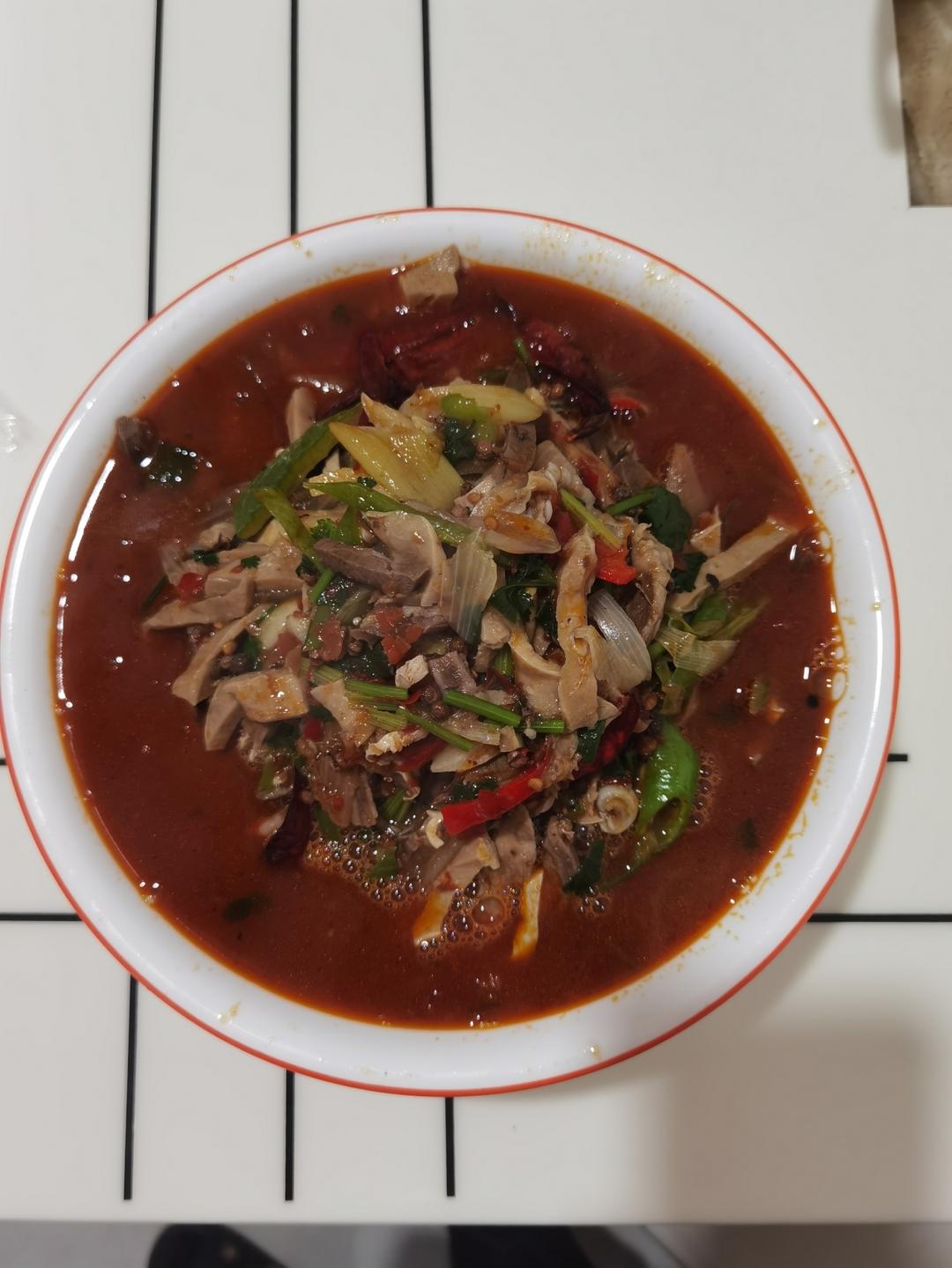 控制不住口水！红油羊杂面/粉