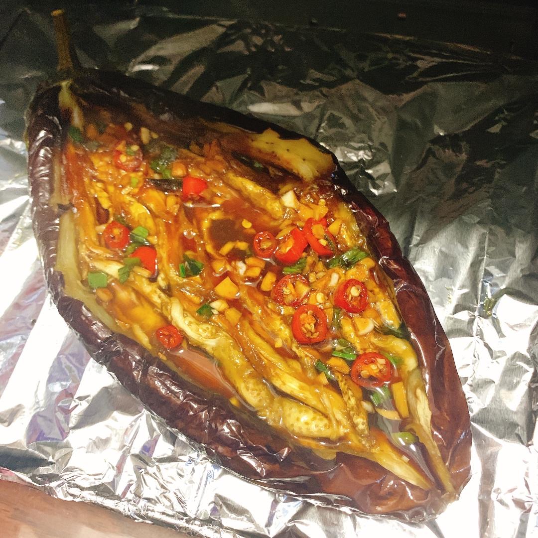 烤茄子-烧烤店最赚钱的就是它了，偷学秘方自己在家就能轻松做，价格还便宜一大半！