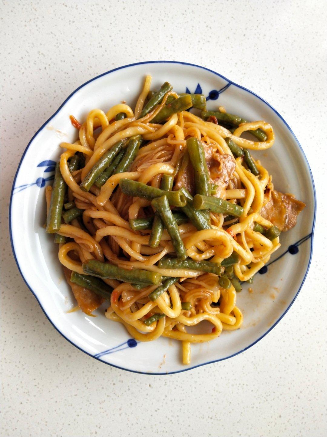 堂妈小厨——豆角番茄焖面