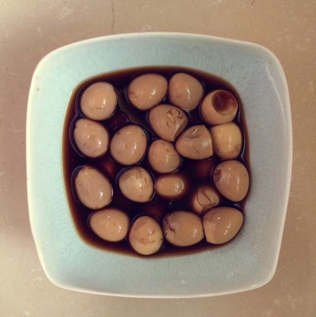 乡巴佬卤鹌鹑蛋