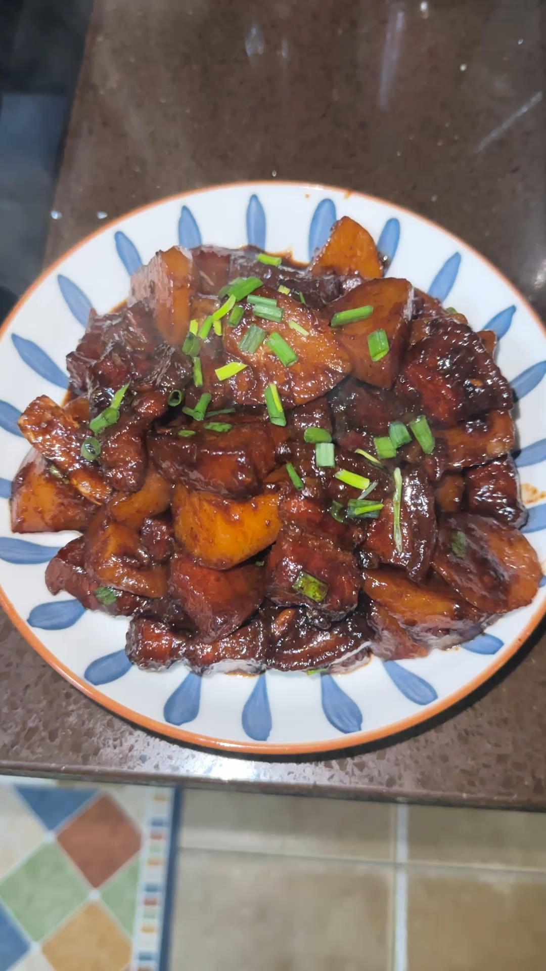红烧肉炖土豆（丝毫不腻）