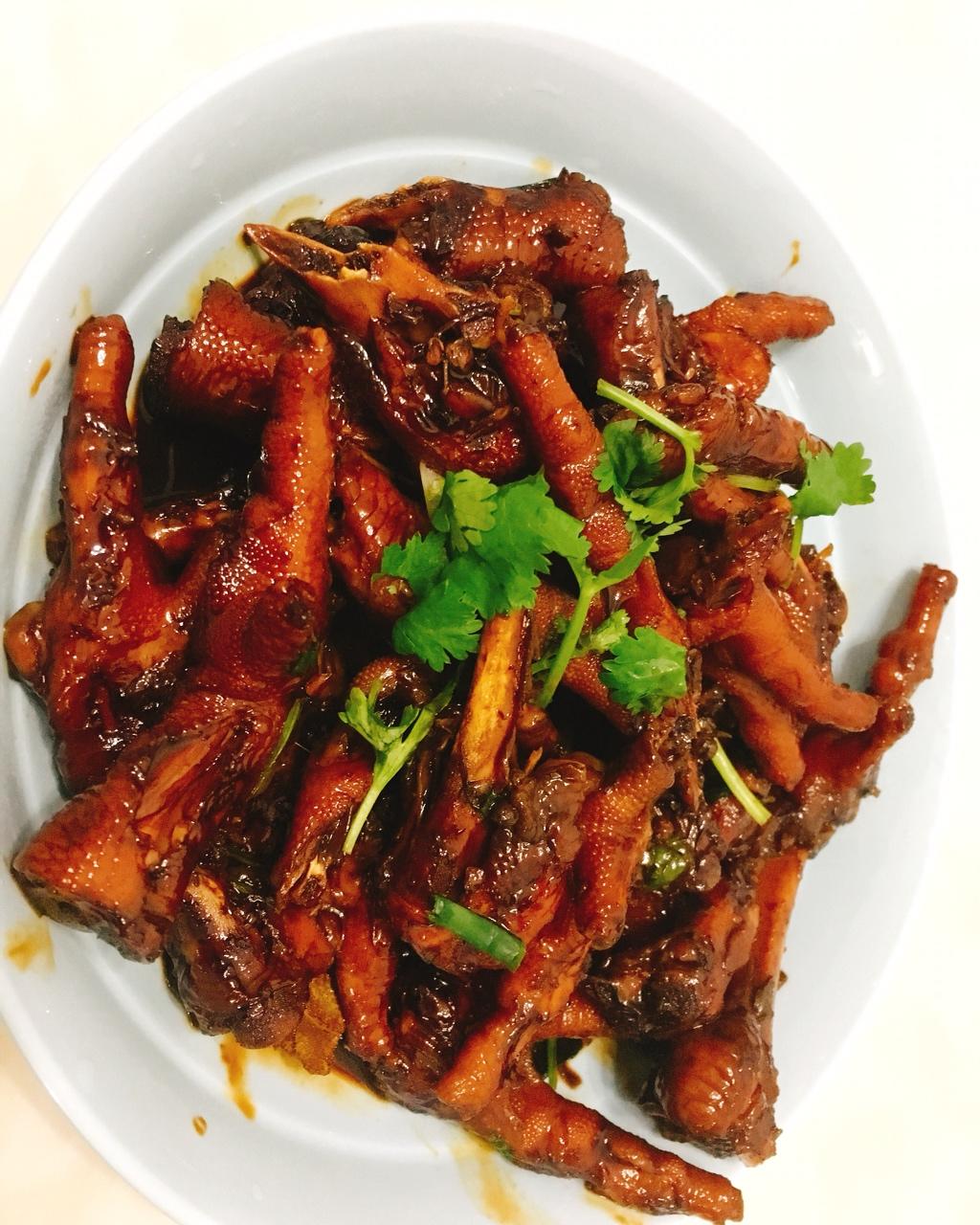 糖糖220做的秘制红烧鸡爪