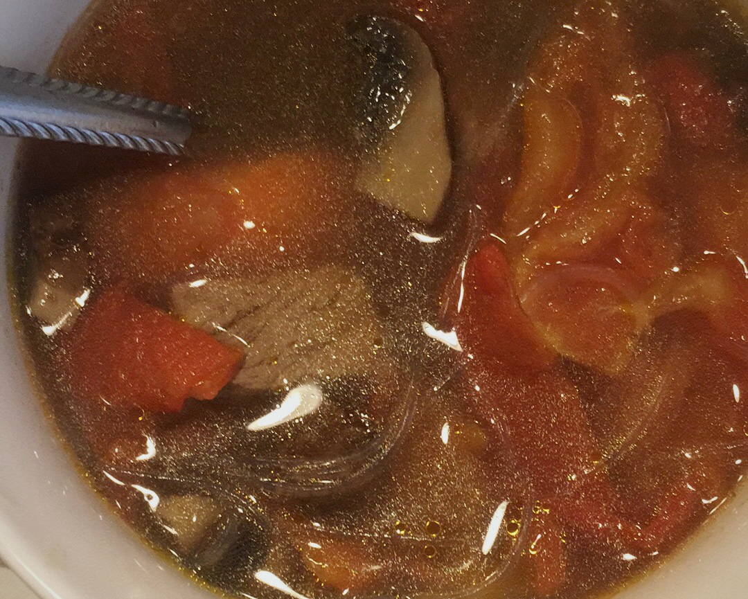 番茄蘑菇牛肉粉丝汤