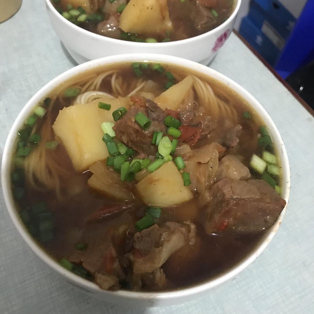 番茄土豆炖牛腩