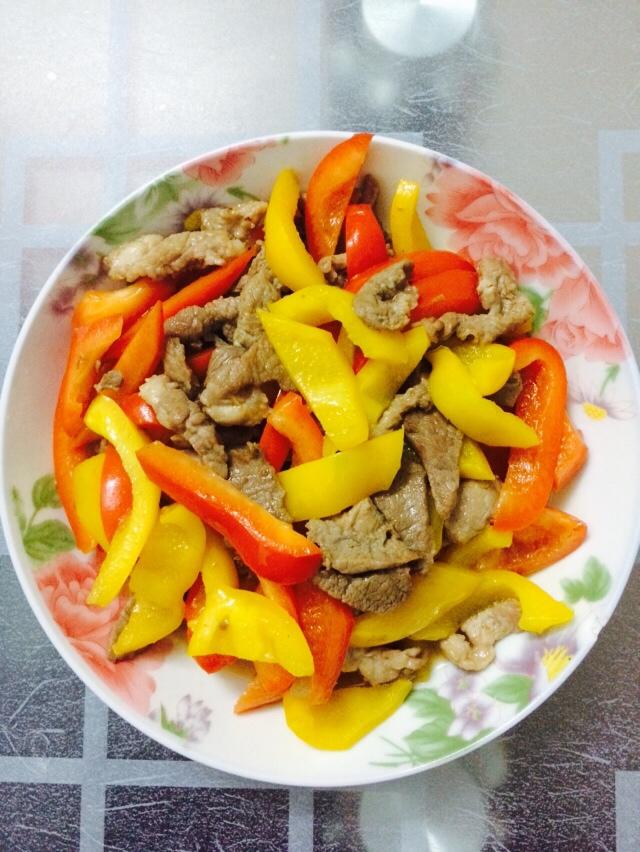 彩椒炒里脊丝