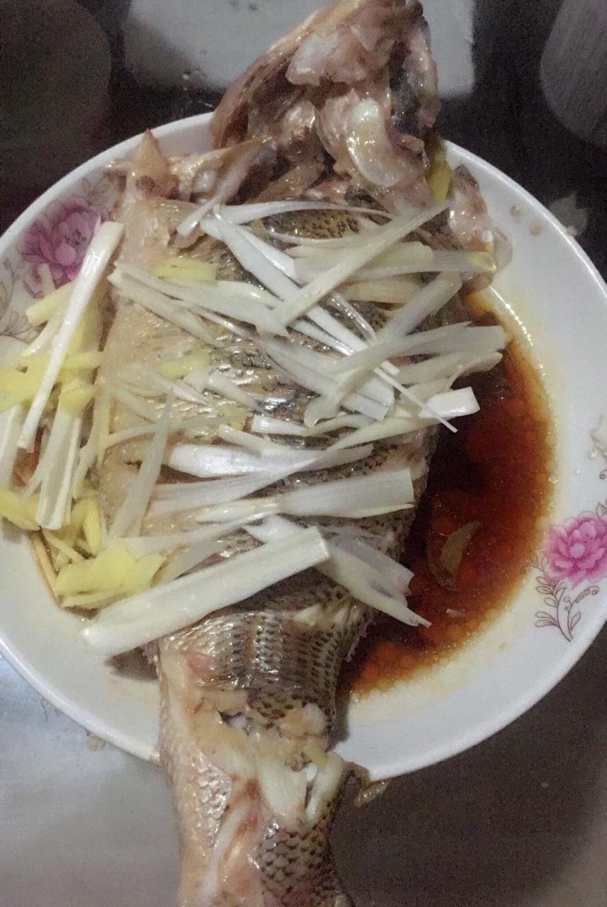 清蒸鲈鱼