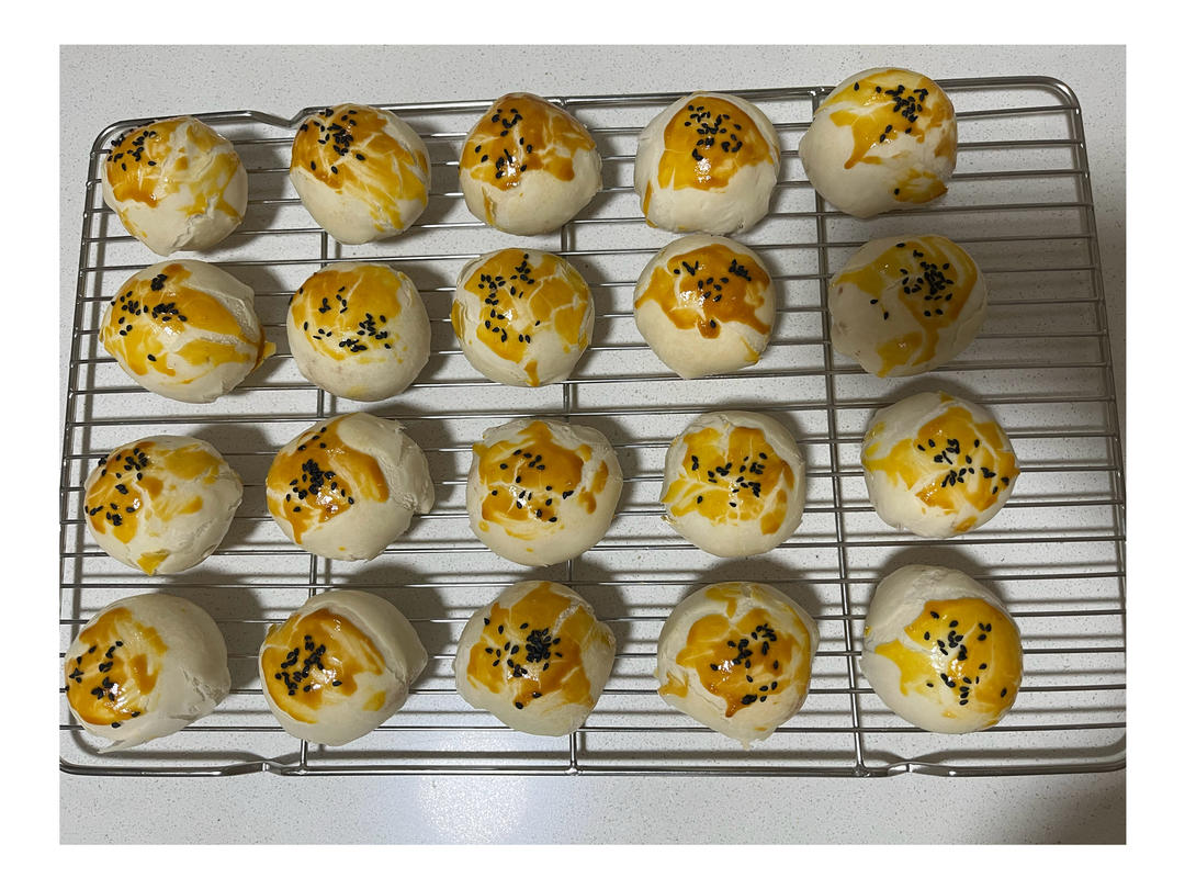 超简单 免揉 酥掉渣的蛋黄酥(超详细附全程视频)不破酥『万能酥皮』