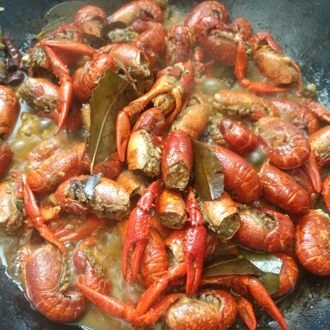 湖北风味油焖大虾