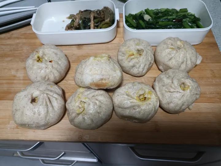 超香的胡萝卜鸡蛋包子