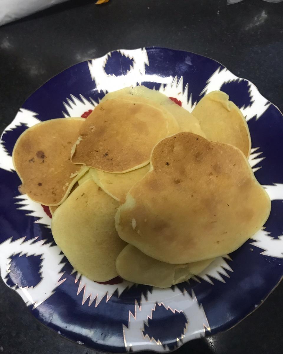 【减脂早餐】无油香蕉松饼（超简单）