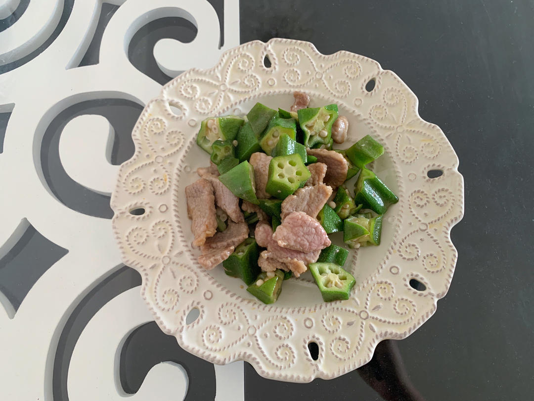 秋葵炒肉