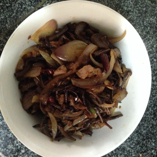 干锅茶树菇