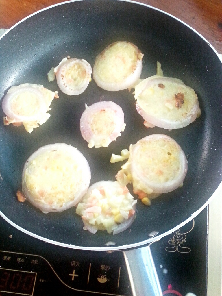 洋葱田园土豆饼