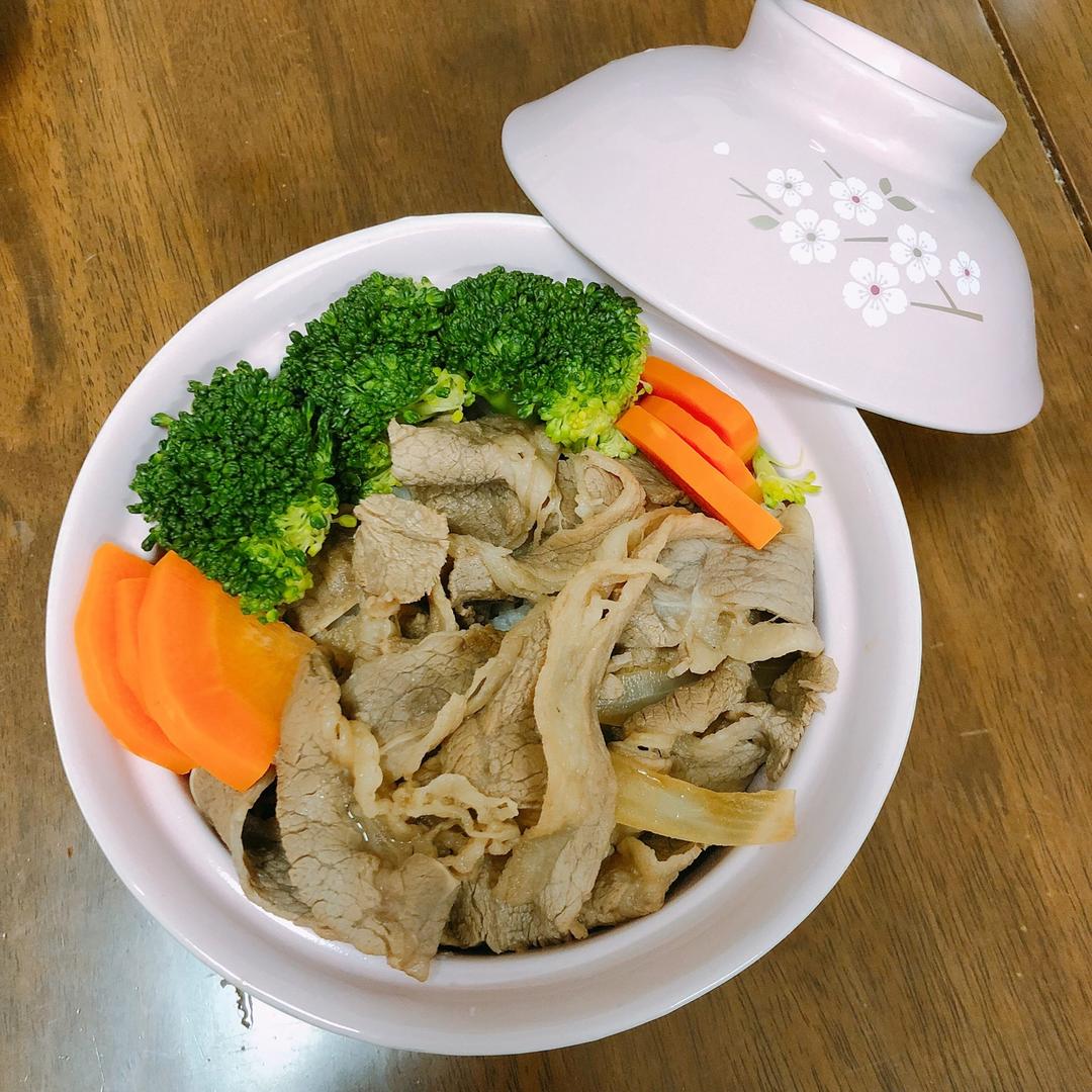 和风牛肉饭(吉野家牛肉饭)