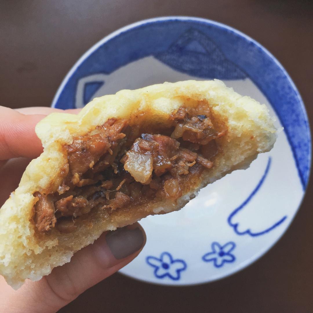 酱肉包子
