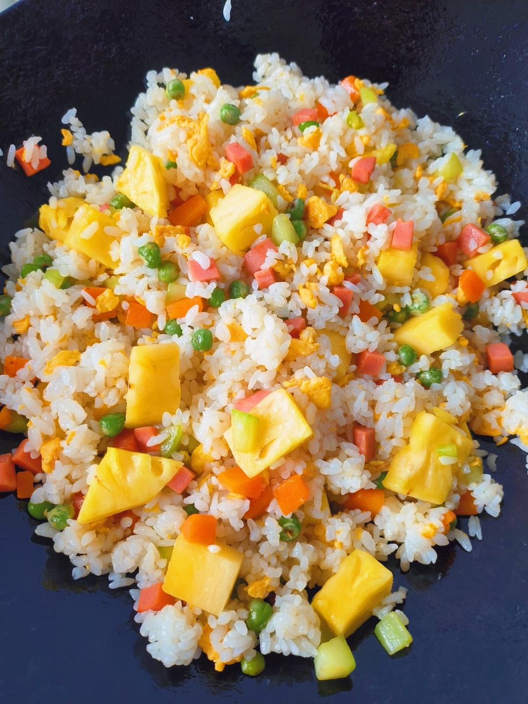 菠萝炒饭