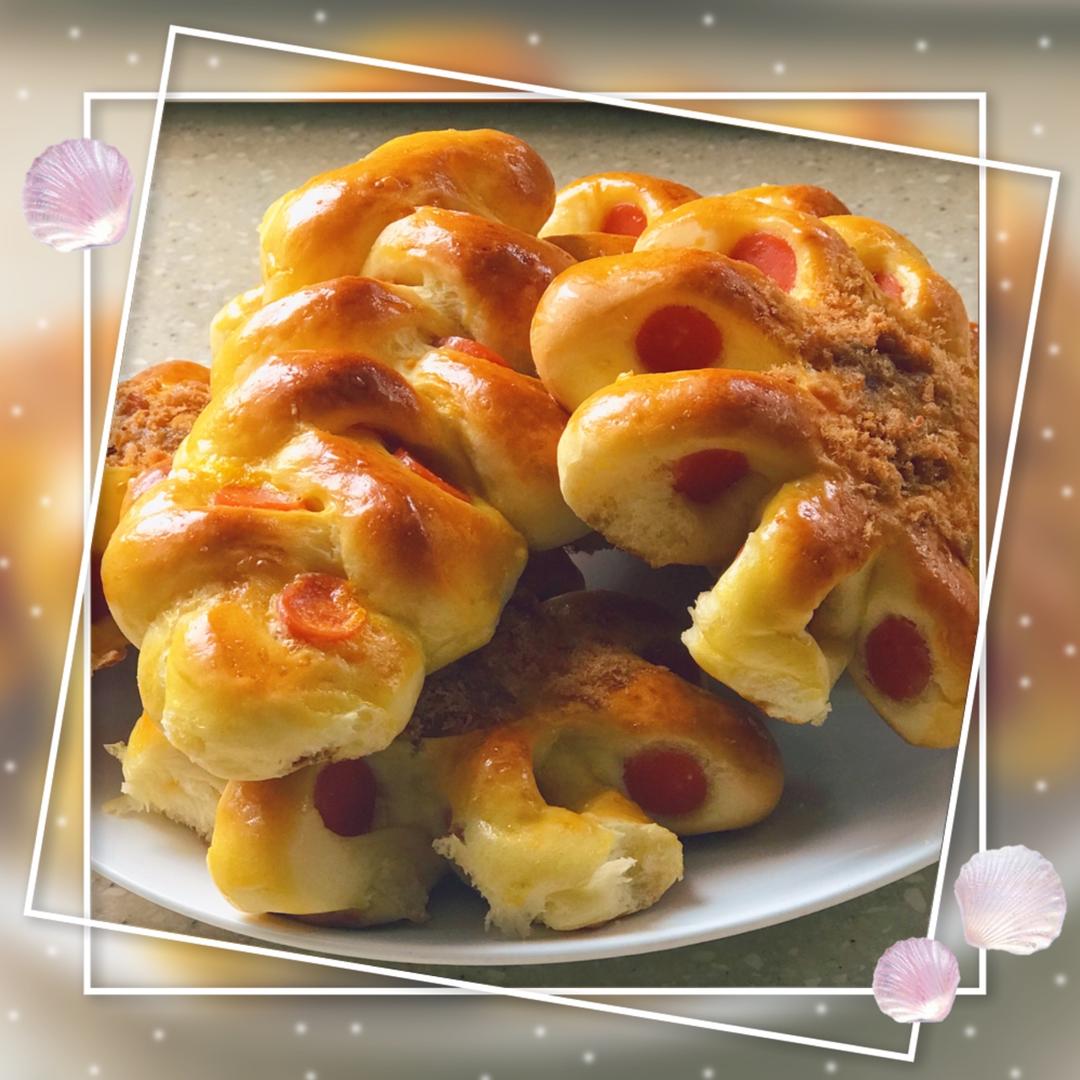 一口全是肉的火腿肠云朵面包ღ