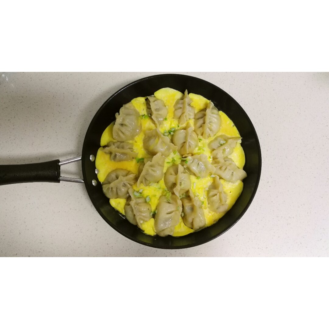 合家欢（抱蛋煎饺）