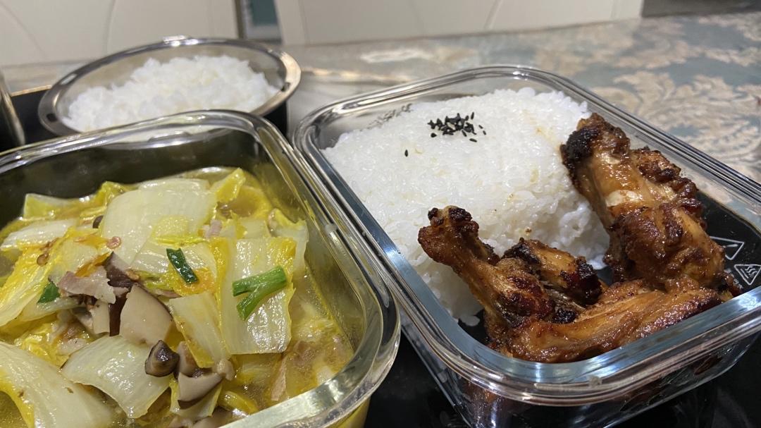 大腿的盒饭便当