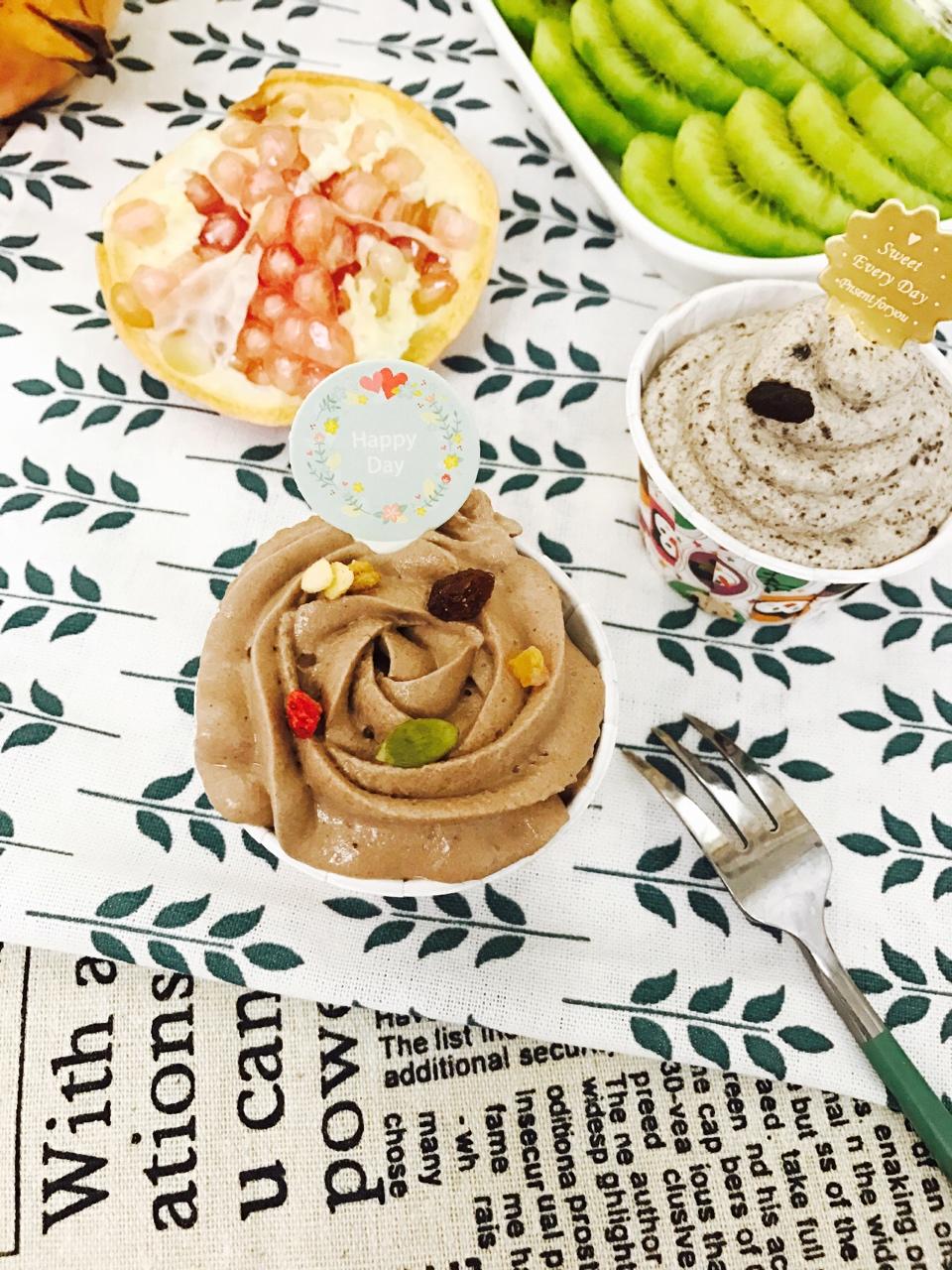 原味海绵纸杯蛋糕（非常适合裱花、盖糖皮的cupcake方子）