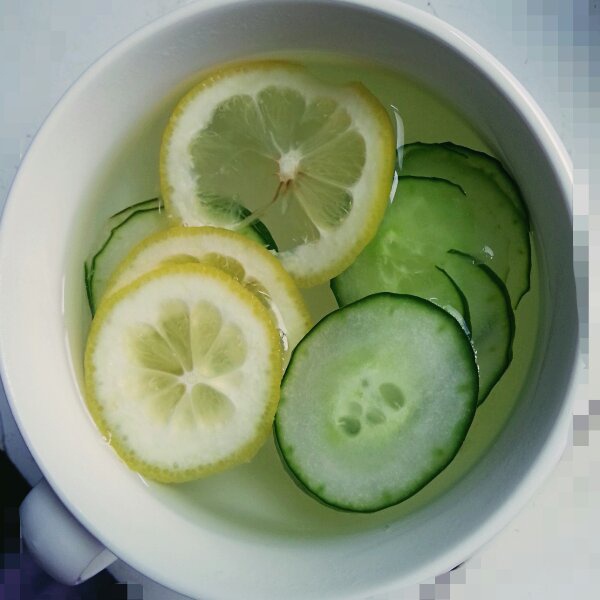 黄瓜柠檬水