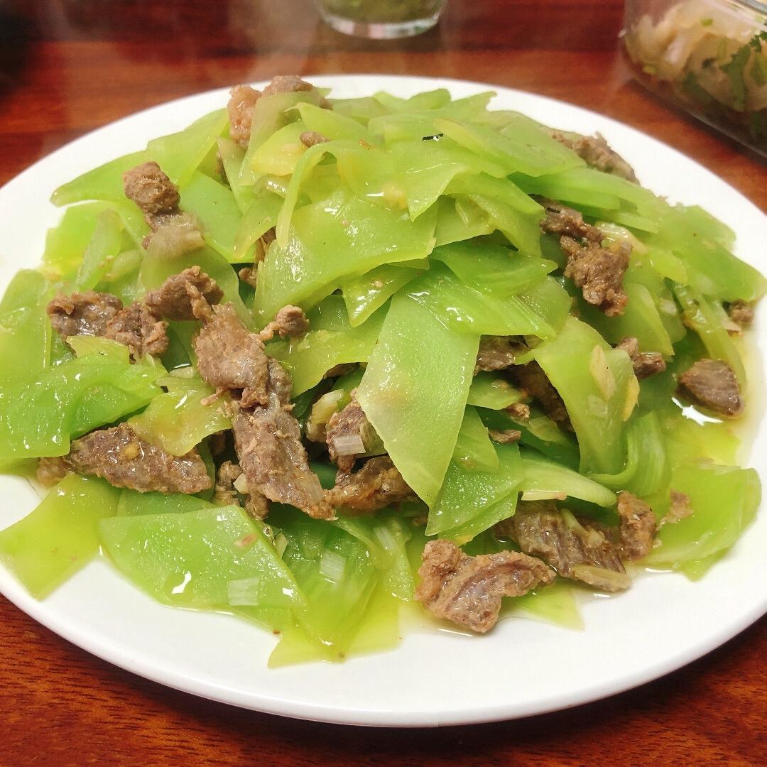 青笋小炒牛肉
