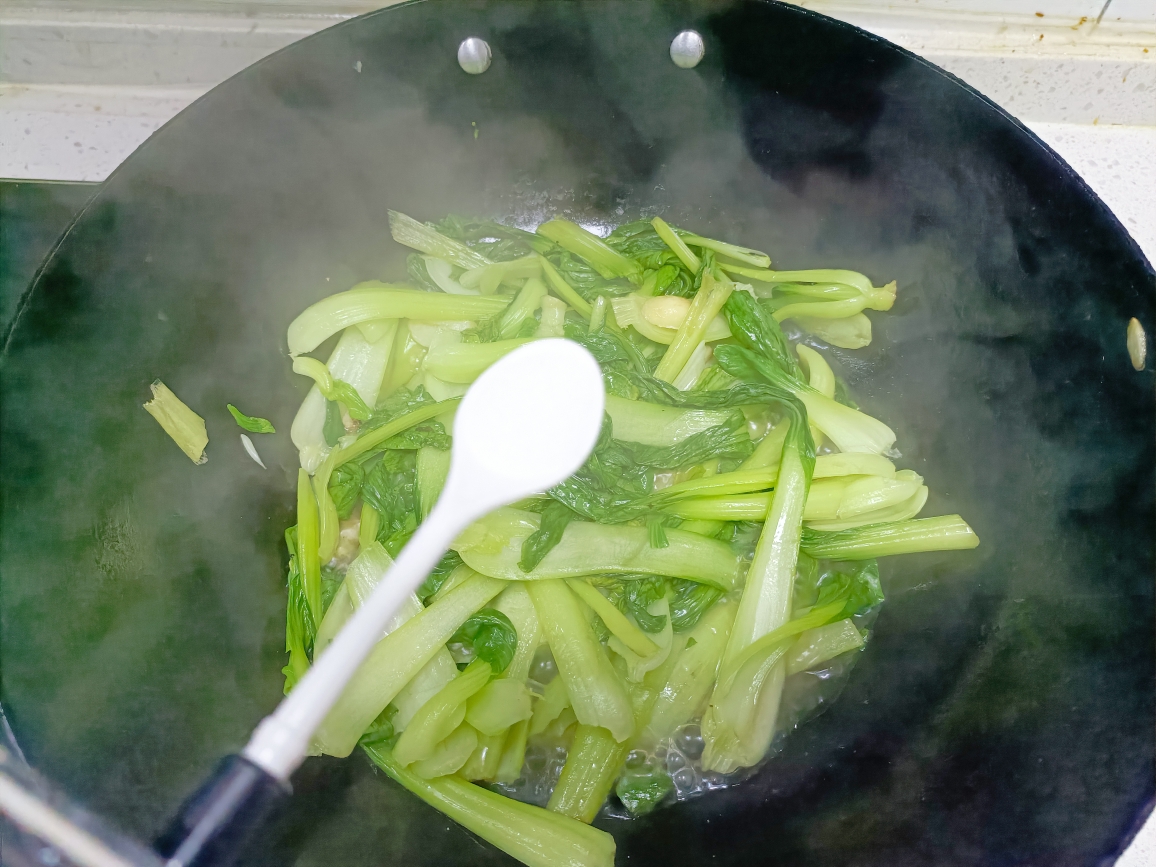 低脂菜清炒上海青的做法 步骤5