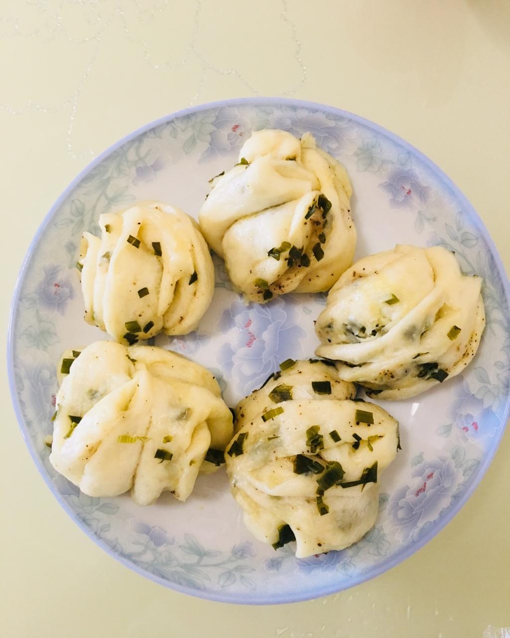 葱油花卷 Steamed Roll