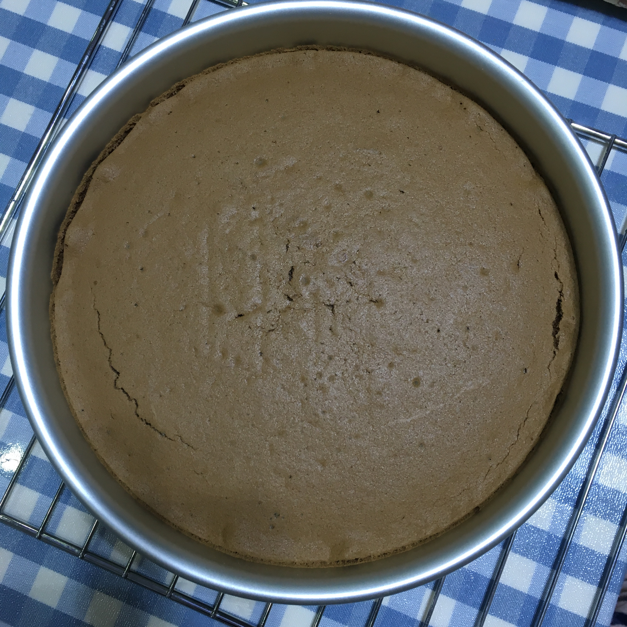 不消泡的巧克力戚风