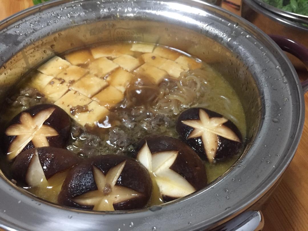 寿喜烧（日式牛肉锅）