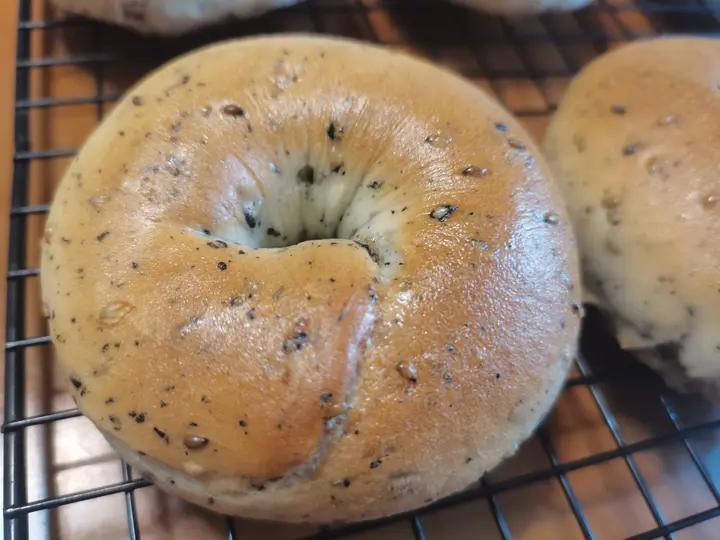 无油低糖黑芝麻贝果