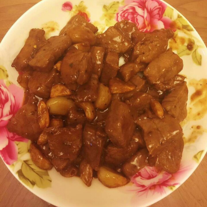 黑蒜子牛肉粒