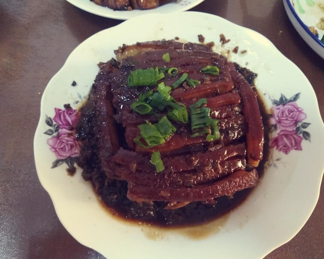 梅菜扣肉+