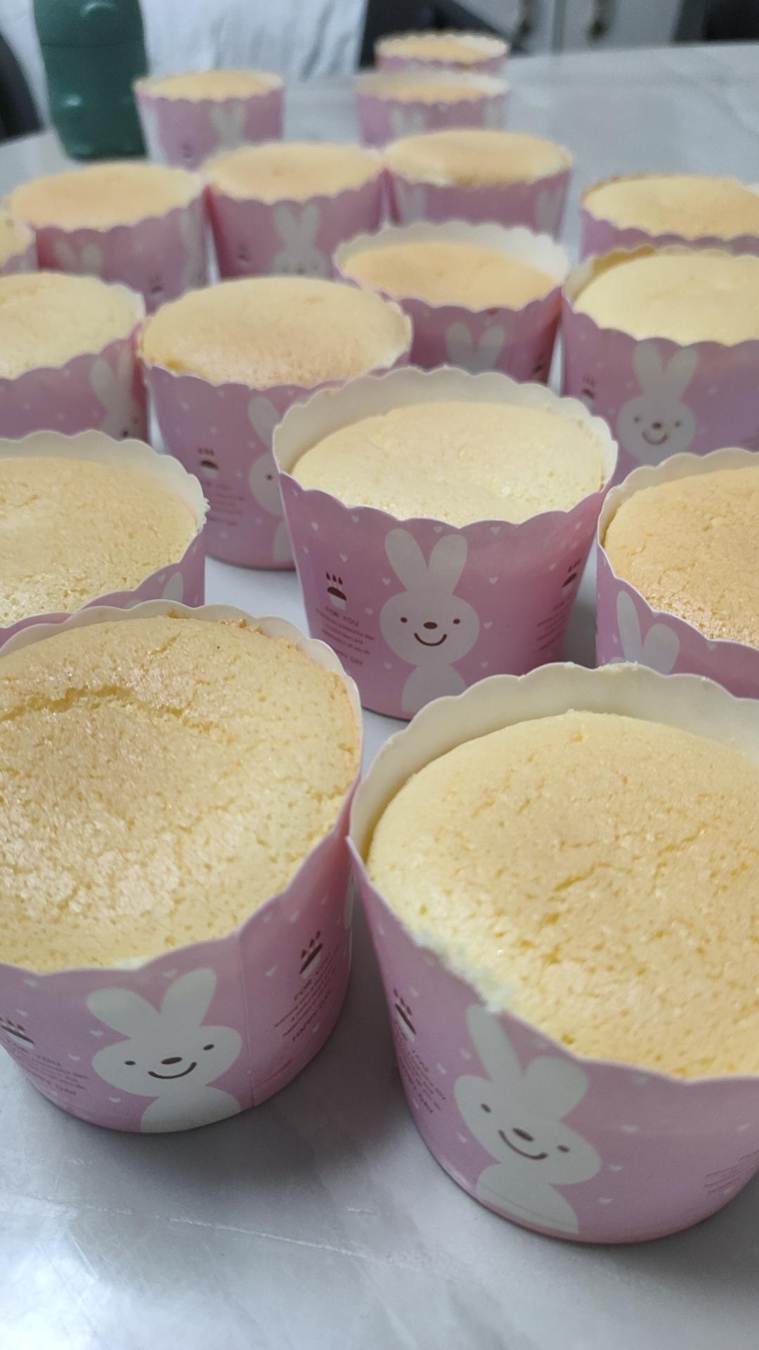 戚风杯子蛋糕的两份笔记